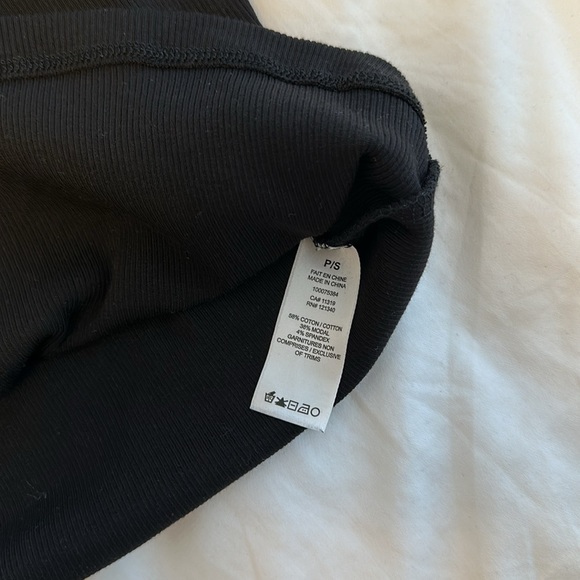 DYNAMITE Ribbed Long Sleeve - Picture 3 of 4